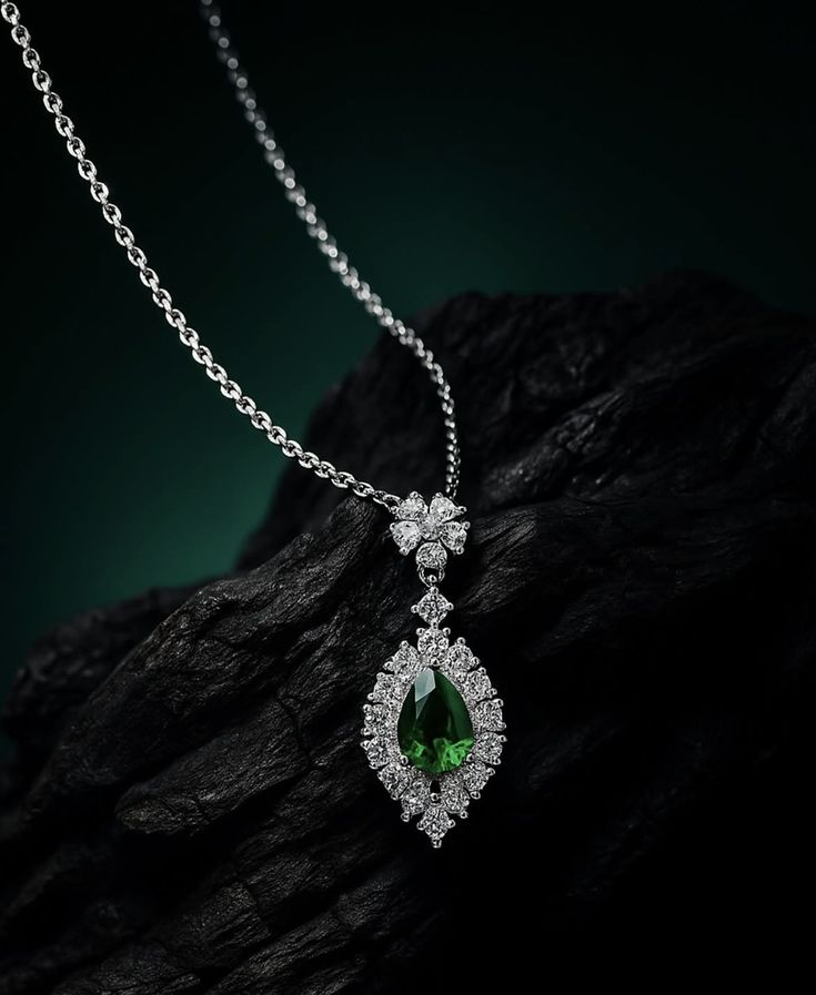 Emerald feature 3